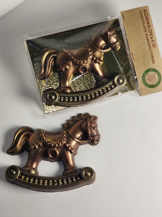 Шоколадная фигурка "Лошадка-качалка"